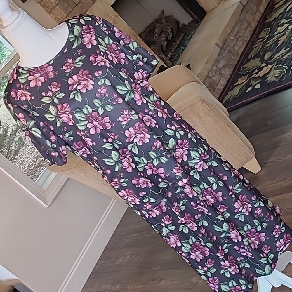 Blair sz M skirt and matching top